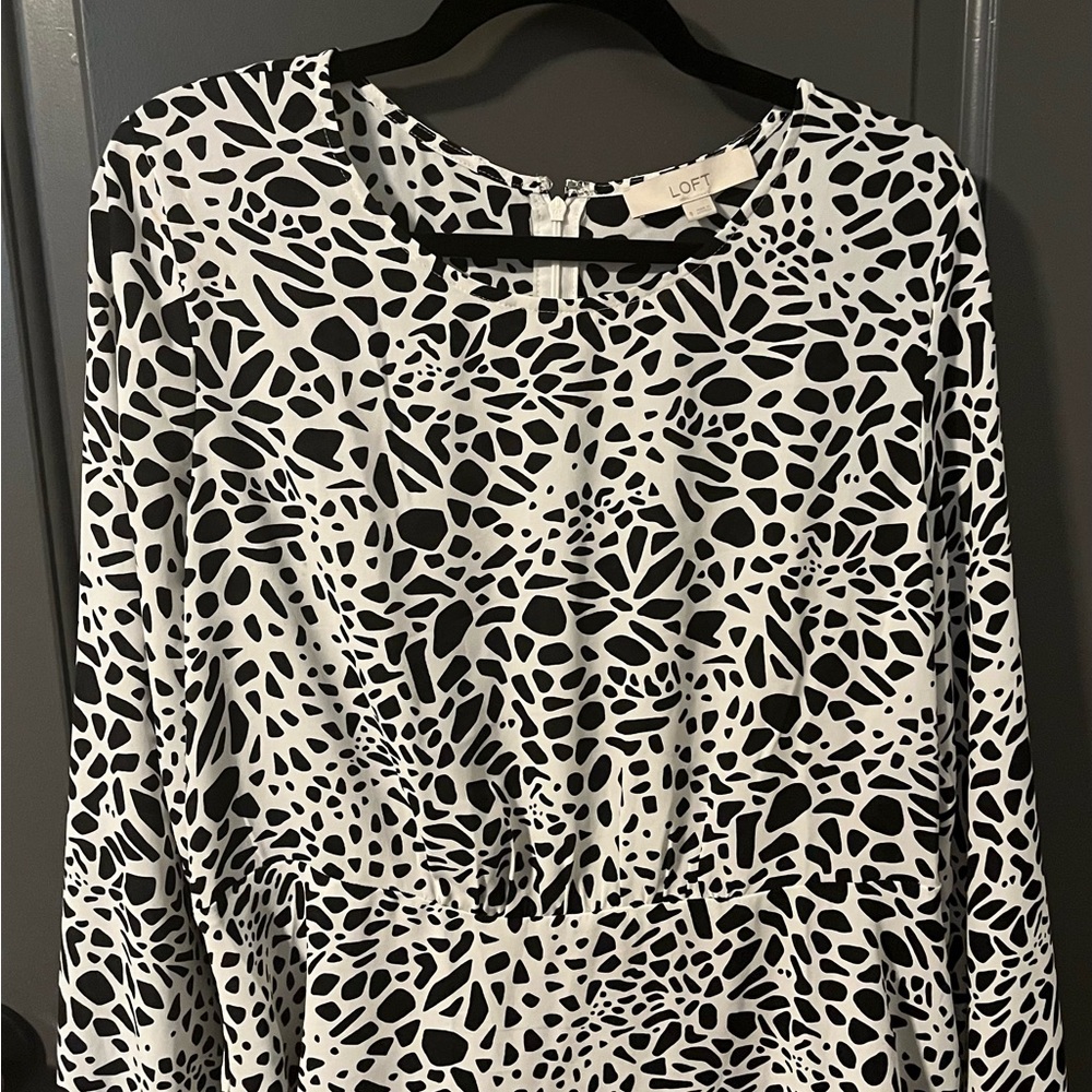 LOFT NWOT Women’s Long-sleeve animal print shirt, size 8